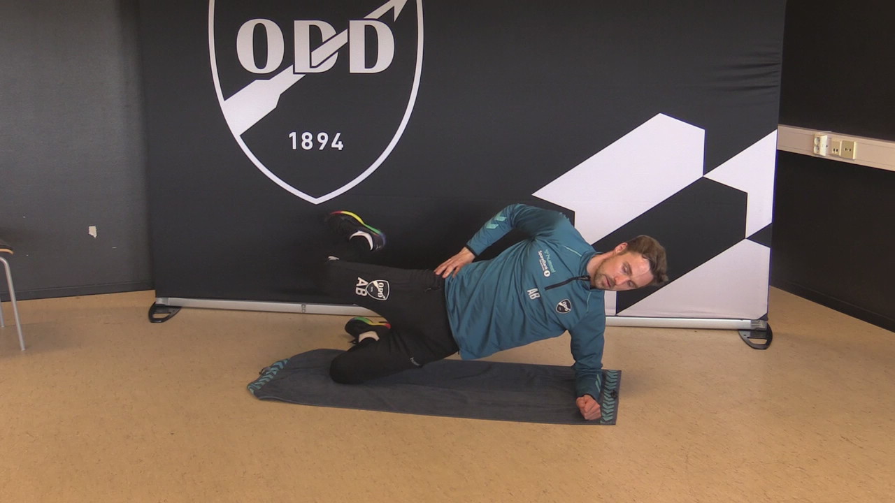 Sideplanke pa kne benloft L 1.MP4